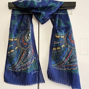 Made in ITALY  New Giordani scarf
